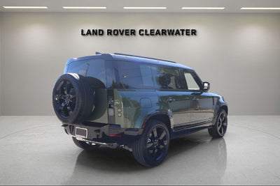 2026 Land Rover Defender 110 X-Dynamic SE