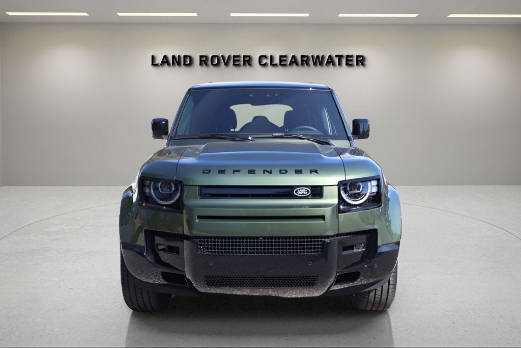 2026 Land Rover Defender 110 X-Dynamic SE