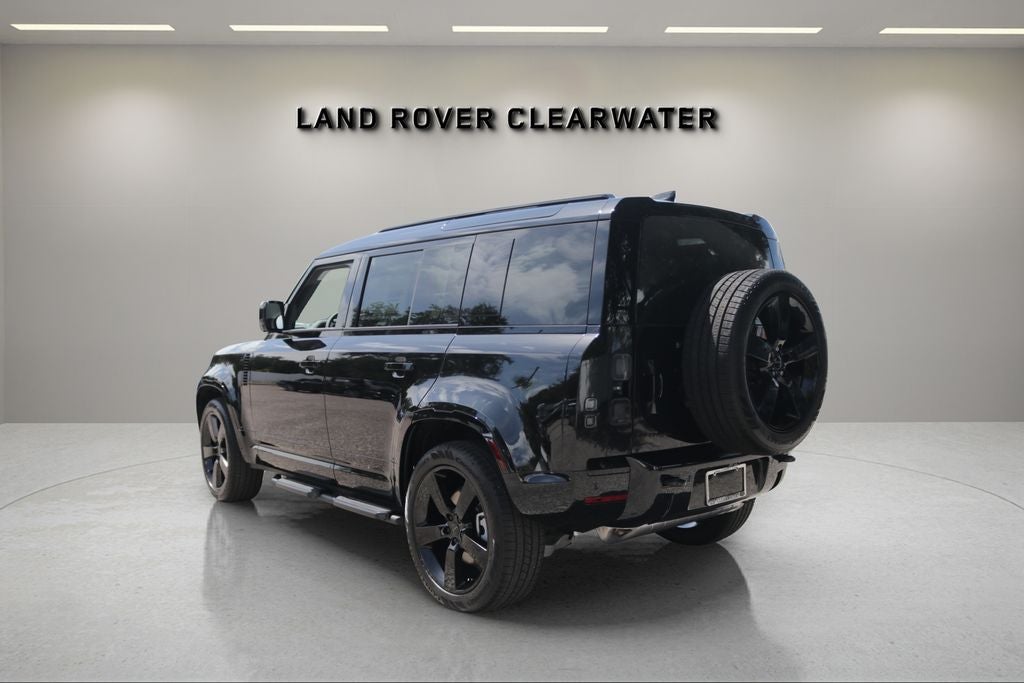2026 Land Rover Defender 110 X-Dynamic SE