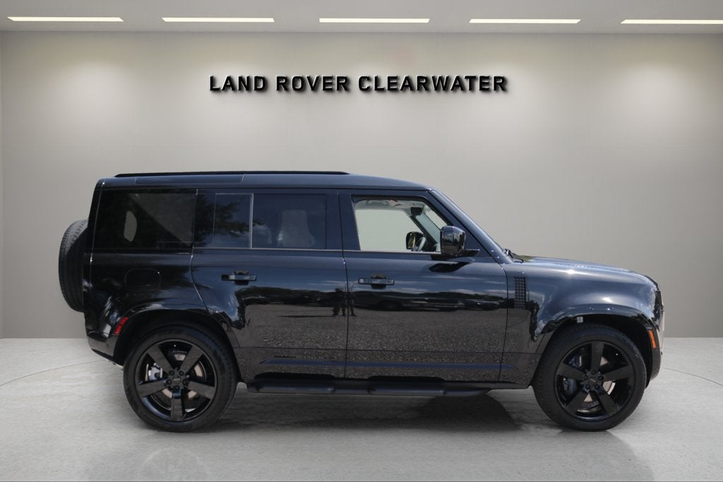 2026 Land Rover Defender 110 X-Dynamic SE