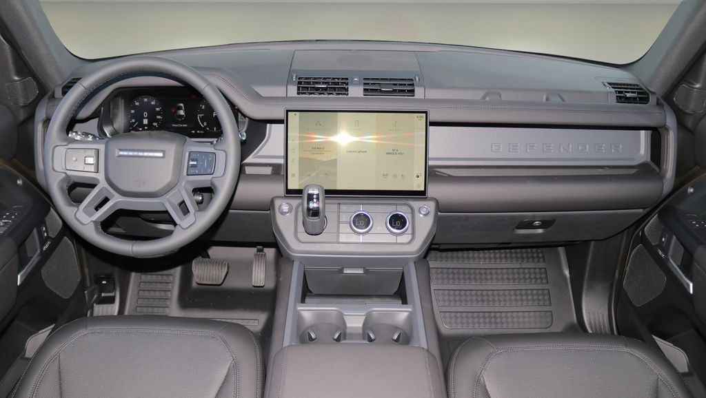 2026 Land Rover Defender 110 X-Dynamic SE