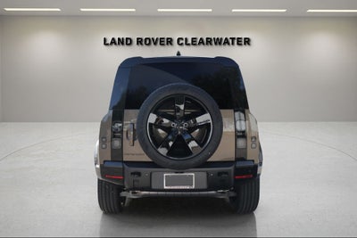 2026 Land Rover Defender 110 X-Dynamic SE
