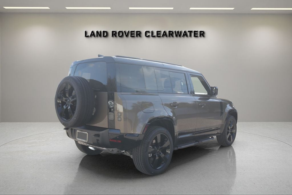 2026 Land Rover Defender 110 X-Dynamic SE