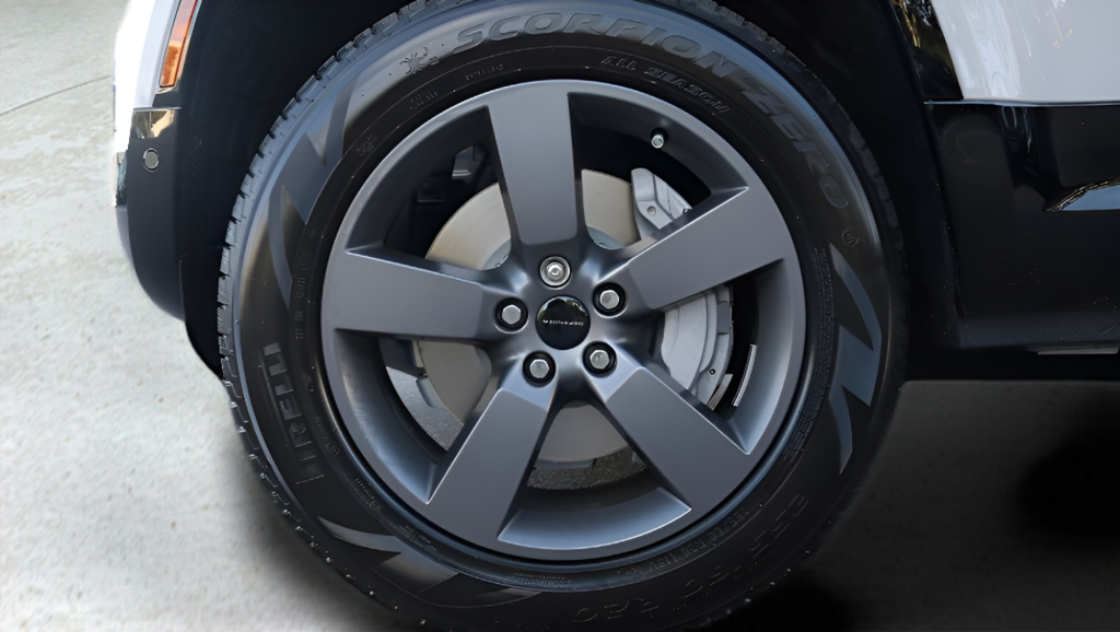 2026 Land Rover Defender 110 X-Dynamic SE