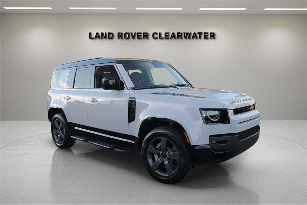 2026 Land Rover Defender 110 X-Dynamic SE