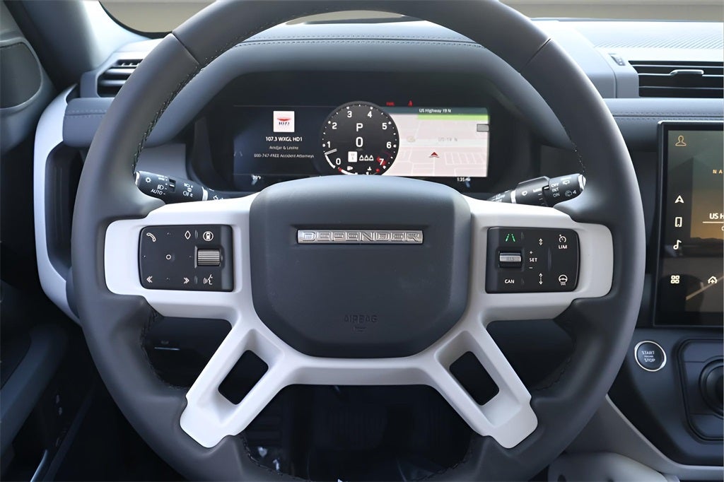 2026 Land Rover Defender 110 X-Dynamic SE