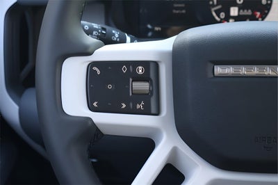 2026 Land Rover Defender 110 X-Dynamic SE