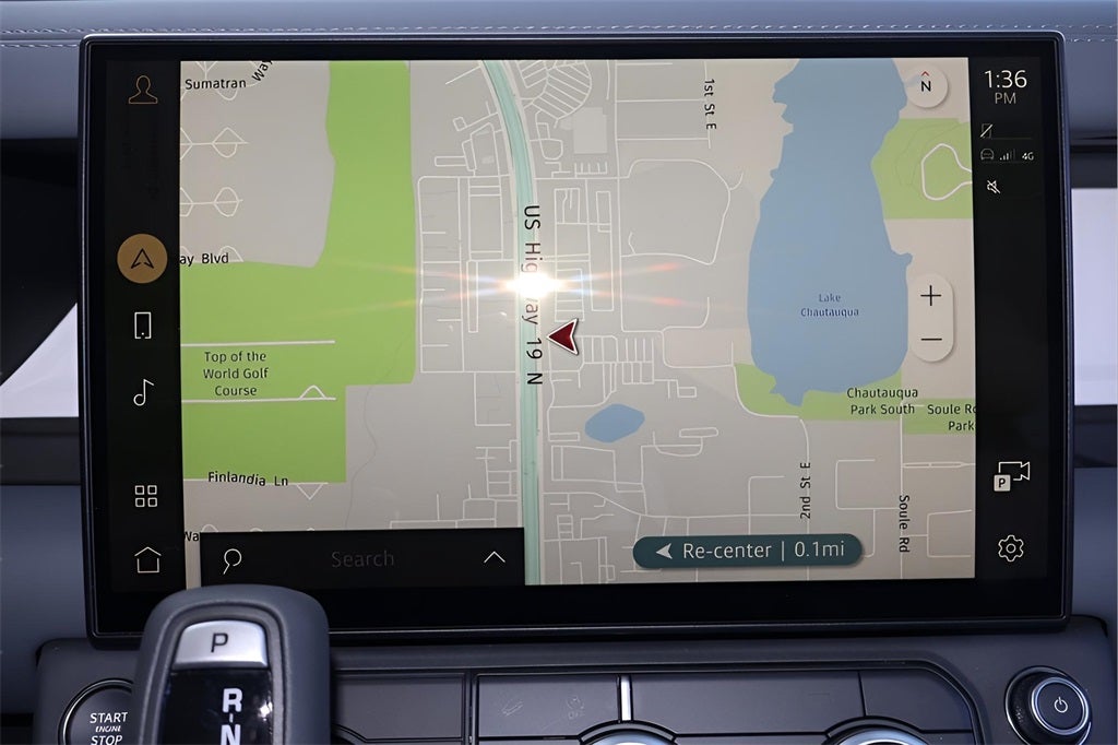 2026 Land Rover Defender 110 X-Dynamic SE