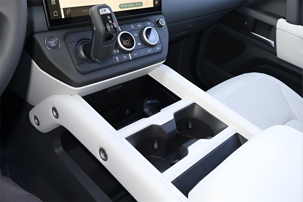 2026 Land Rover Defender 110 X-Dynamic SE