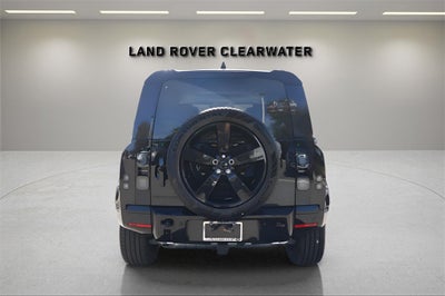 2026 Land Rover Defender 110 X-Dynamic SE