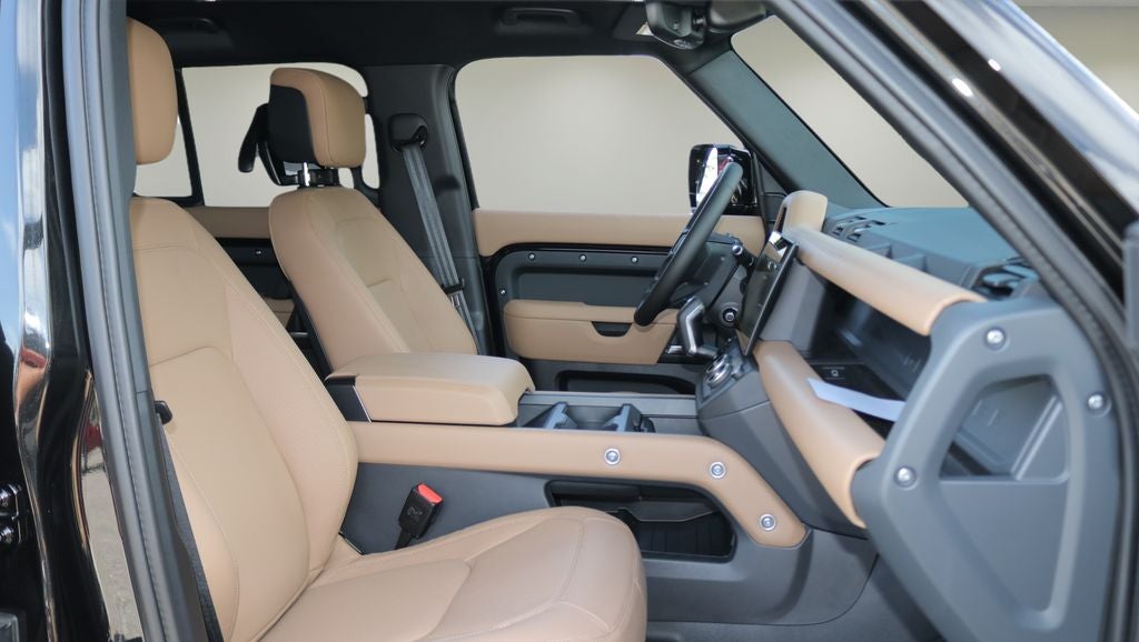 2026 Land Rover Defender 110 X-Dynamic SE