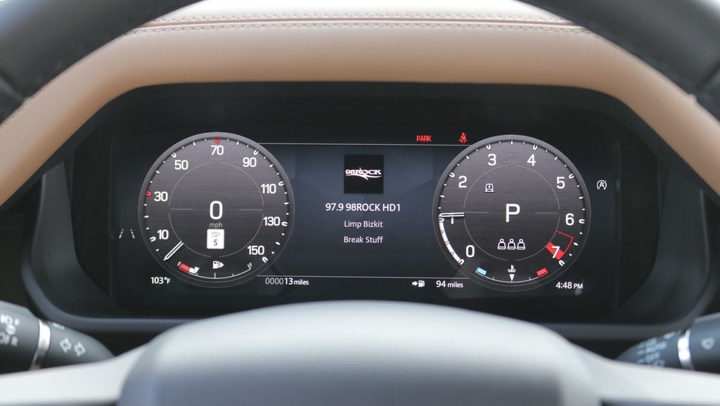 2026 Land Rover Defender 110 X-Dynamic SE