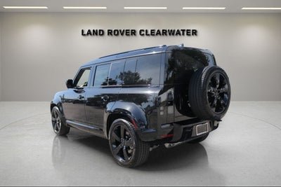 2026 Land Rover Defender 110 X-Dynamic SE