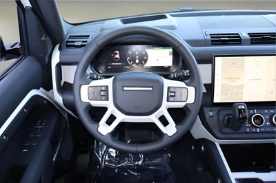 2026 Land Rover Defender 110 X-Dynamic SE