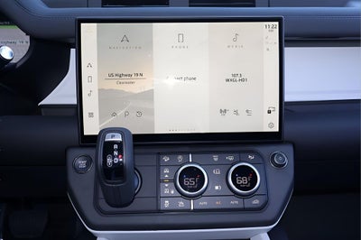 2026 Land Rover Defender 110 X-Dynamic SE