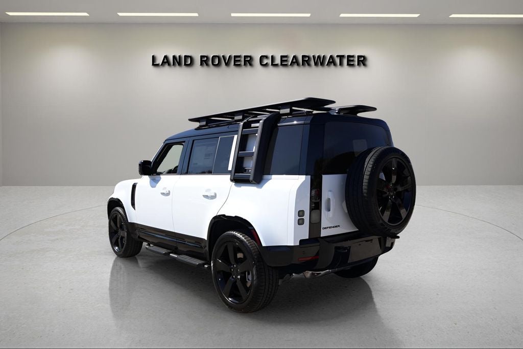 2026 Land Rover Defender 110 X-Dynamic SE
