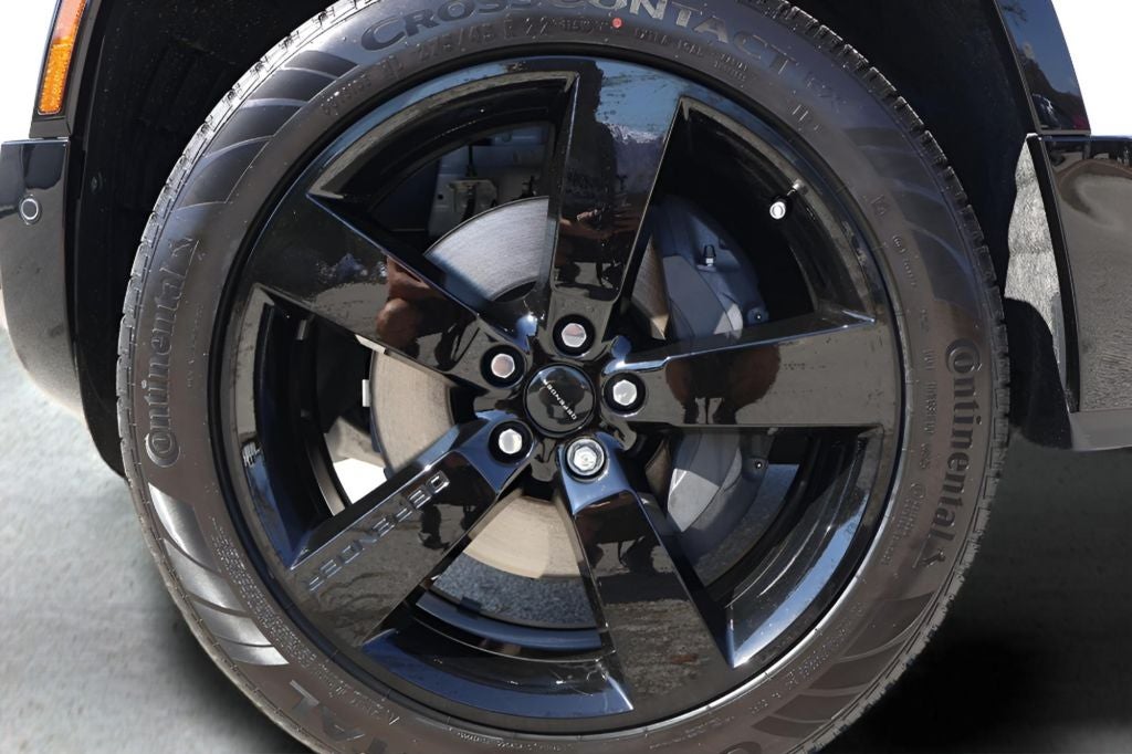 2026 Land Rover Defender 110 X-Dynamic SE