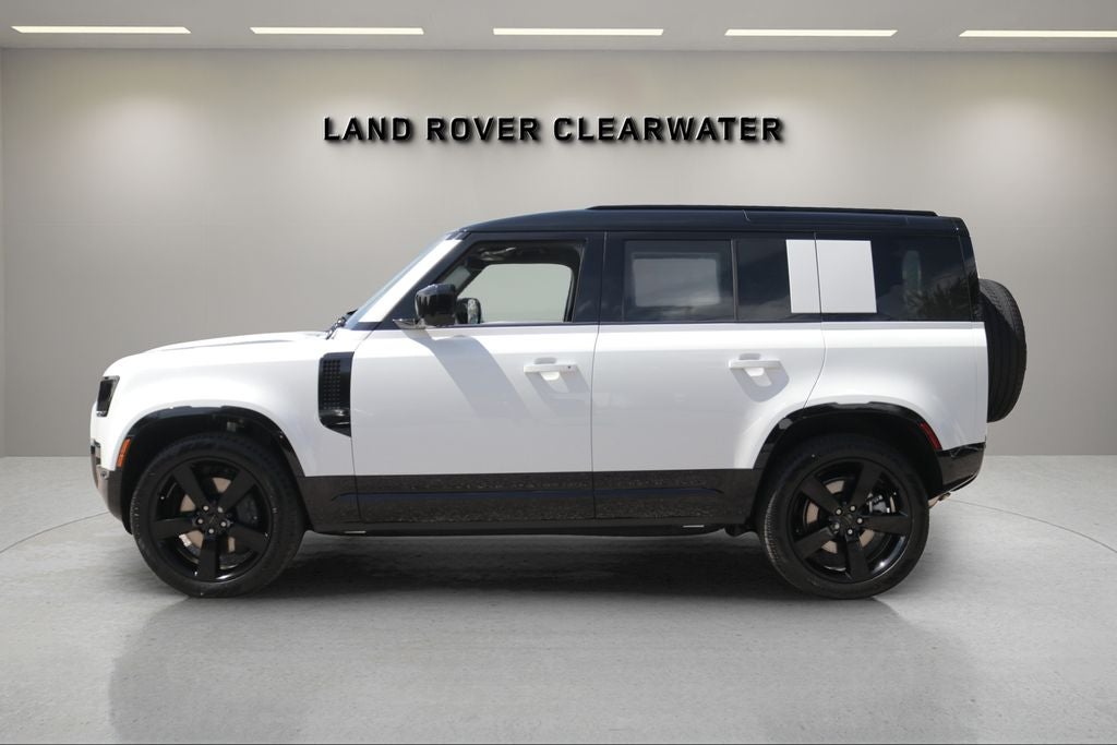 2026 Land Rover Defender 110 X-Dynamic SE