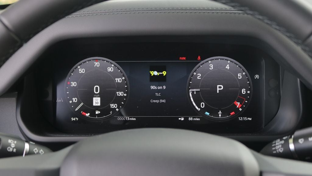 2026 Land Rover Defender 110 X-Dynamic SE