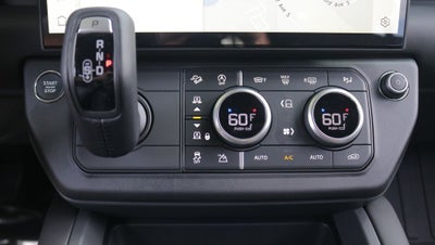 2026 Land Rover Defender 110 X-Dynamic SE