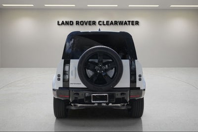 2026 Land Rover Defender 110 X-Dynamic SE