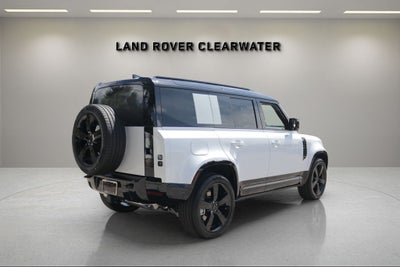 2026 Land Rover Defender 110 X-Dynamic SE