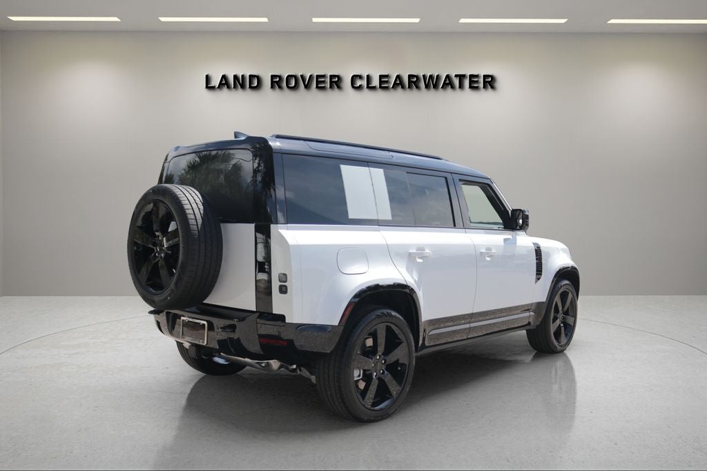 2026 Land Rover Defender 110 X-Dynamic SE