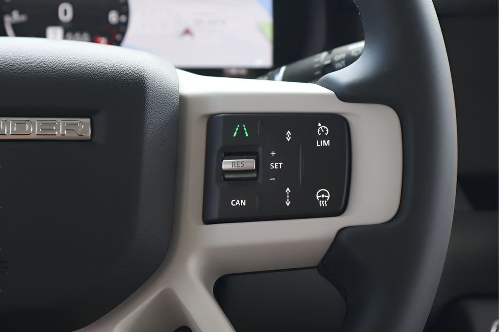 2026 Land Rover Defender 110 X-Dynamic SE
