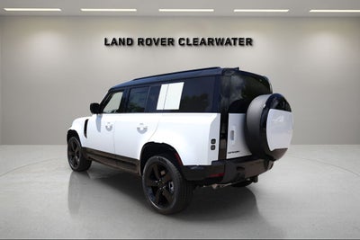 2026 Land Rover Defender 110 X-Dynamic SE