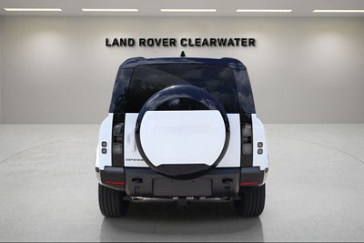 2026 Land Rover Defender 110 X-Dynamic SE