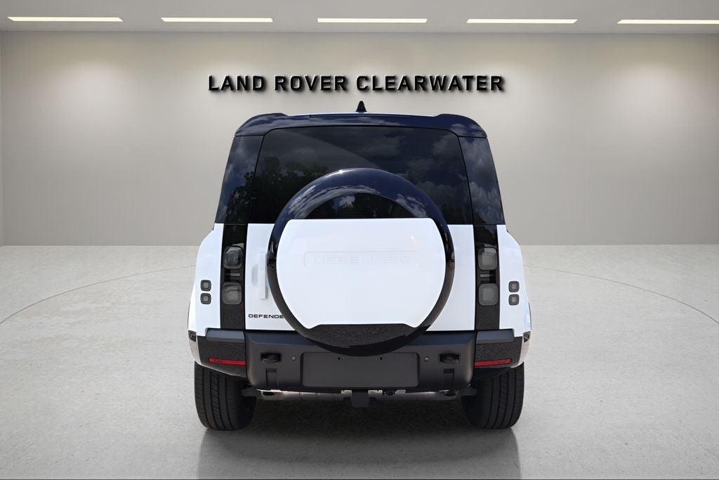 2026 Land Rover Defender 110 X-Dynamic SE