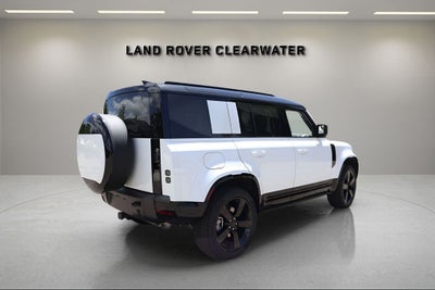 2026 Land Rover Defender 110 X-Dynamic SE