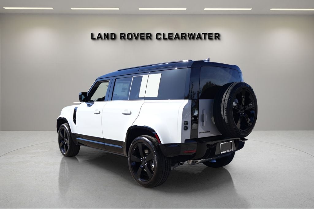 2026 Land Rover Defender 110 X-Dynamic SE