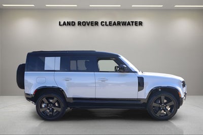 2026 Land Rover Defender 110 X-Dynamic SE