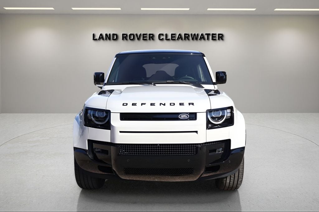 2026 Land Rover Defender 110 X-Dynamic SE