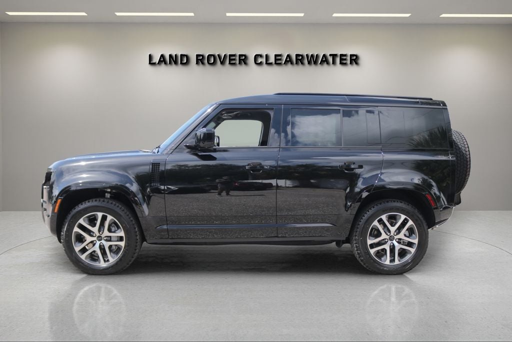 2026 Land Rover Defender 110 X-Dynamic SE