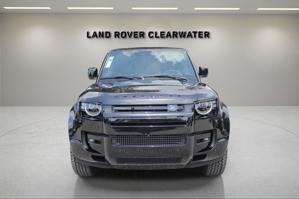 2026 Land Rover Defender 110 X-Dynamic SE