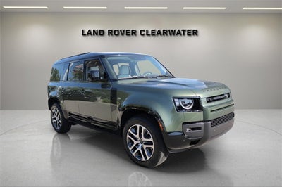 2026 Land Rover Defender 110 X-Dynamic SE