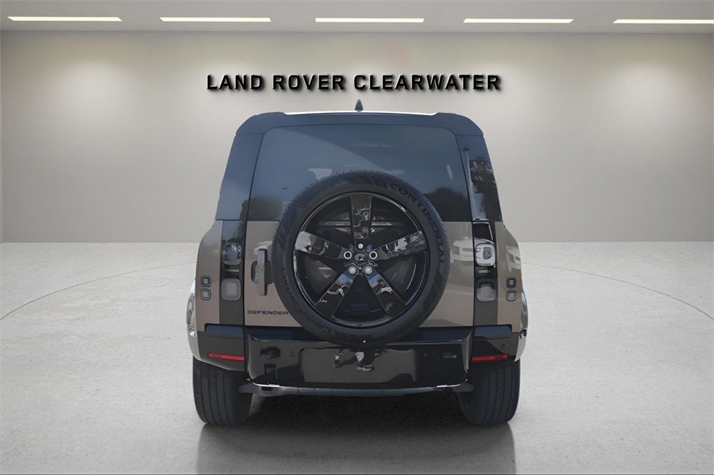 2026 Land Rover Defender 110 X-Dynamic SE