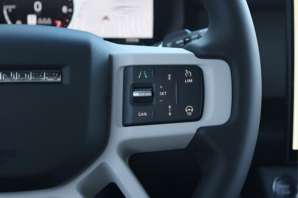 2026 Land Rover Defender 110 X-Dynamic SE