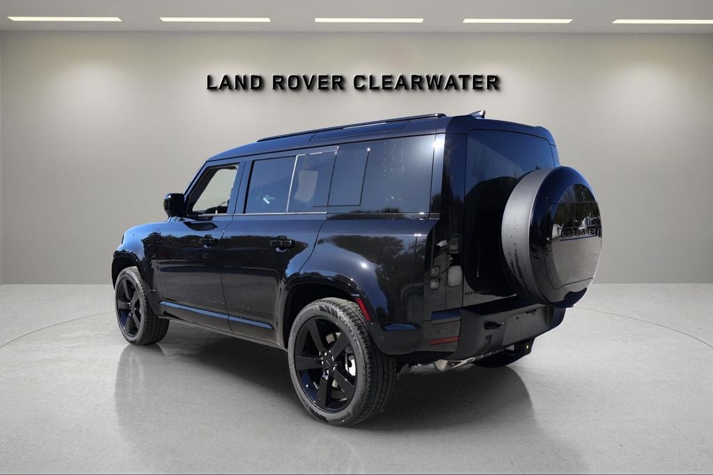 2026 Land Rover Defender 110 X-Dynamic SE