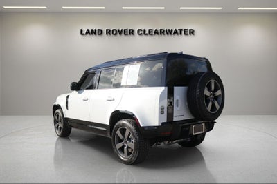 2026 Land Rover Defender 110 X-Dynamic SE