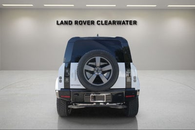 2026 Land Rover Defender 110 X-Dynamic SE