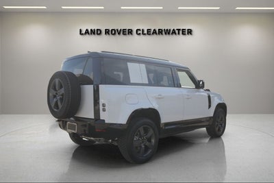 2026 Land Rover Defender 110 X-Dynamic SE