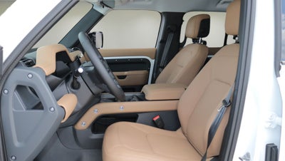 2026 Land Rover Defender 110 X-Dynamic SE