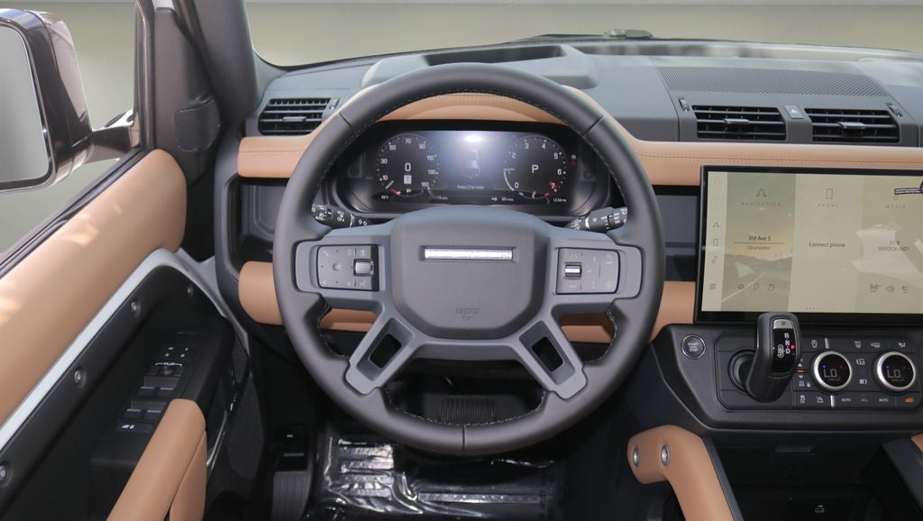 2026 Land Rover Defender 110 X-Dynamic SE