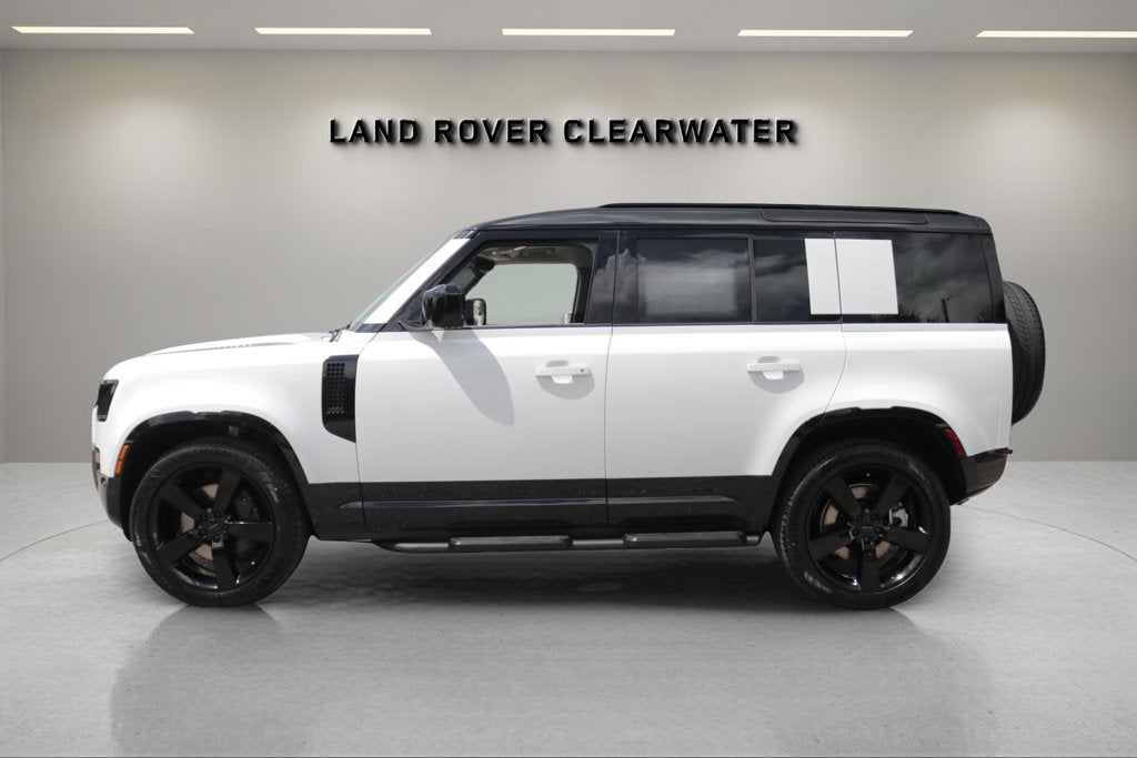 2026 Land Rover Defender 110 X-Dynamic SE