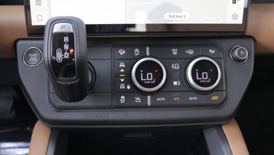2026 Land Rover Defender 110 X-Dynamic SE
