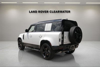 2026 Land Rover Defender 110 X-Dynamic SE