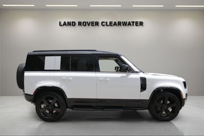 2026 Land Rover Defender 110 X-Dynamic SE